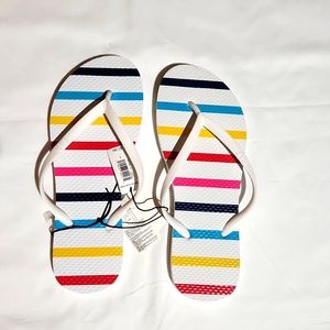 Gap flip flop sleeper